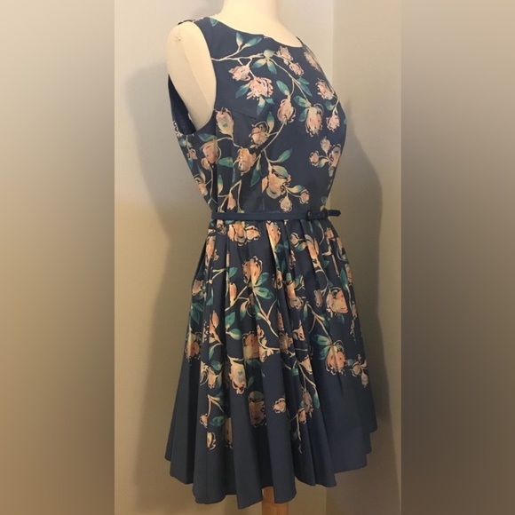 Lauren Conrad Blue Fit and Flare Floral Dress 4 - Picture 8 of 8
